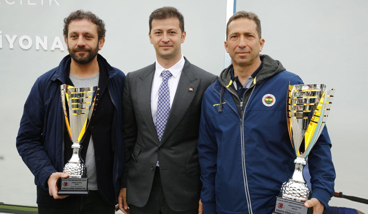 Kürekte şampiyon Fenerbahçe oldu