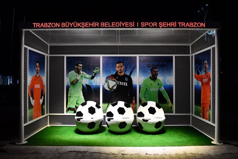Trabzonda spor temalı duraklar ilgi çekiyor