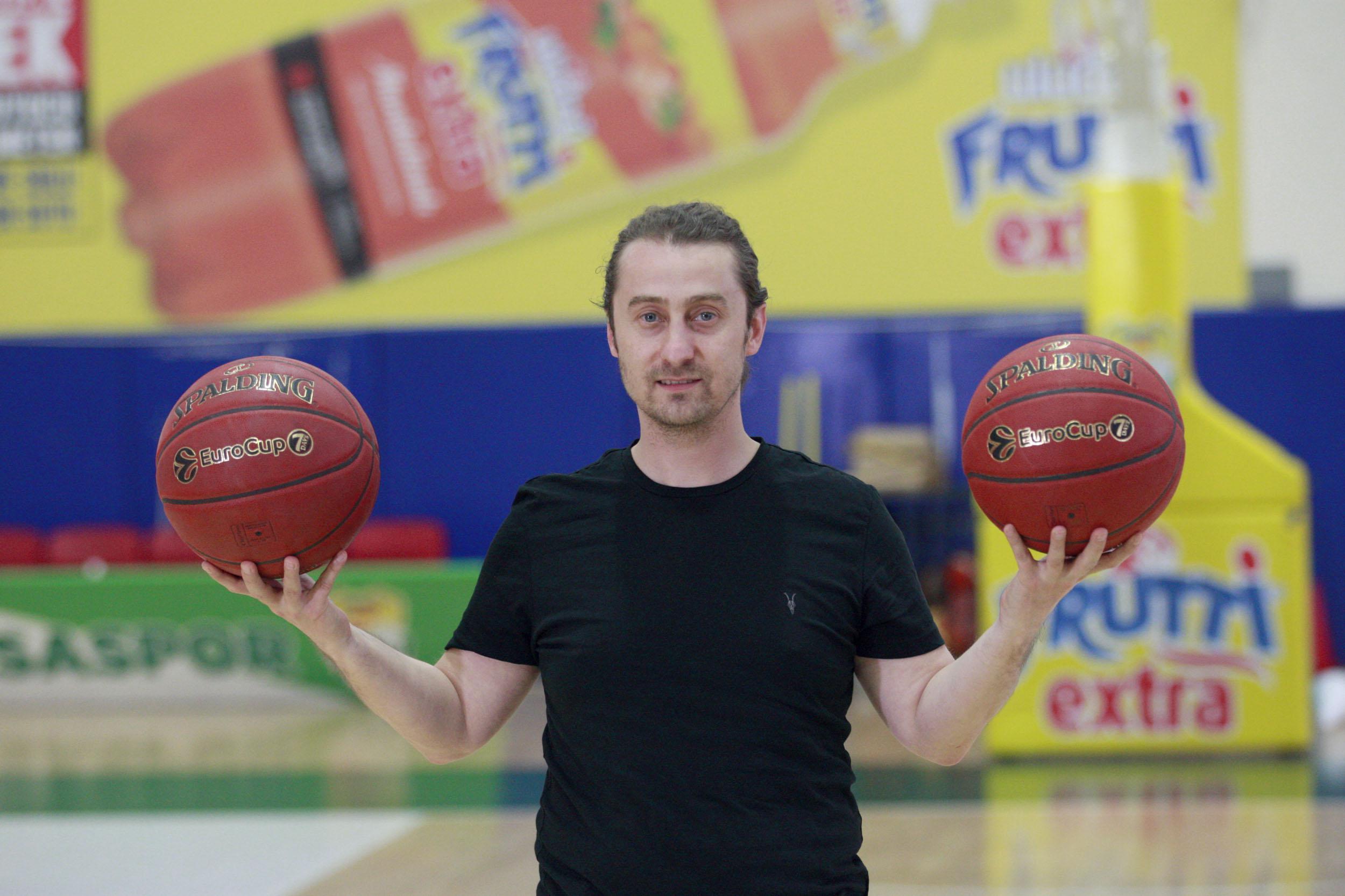 Frutti Extra Bursaspor Başkanı Sezer Sezgin: Avrupanın en çok konuşulan basketbol takımıyız