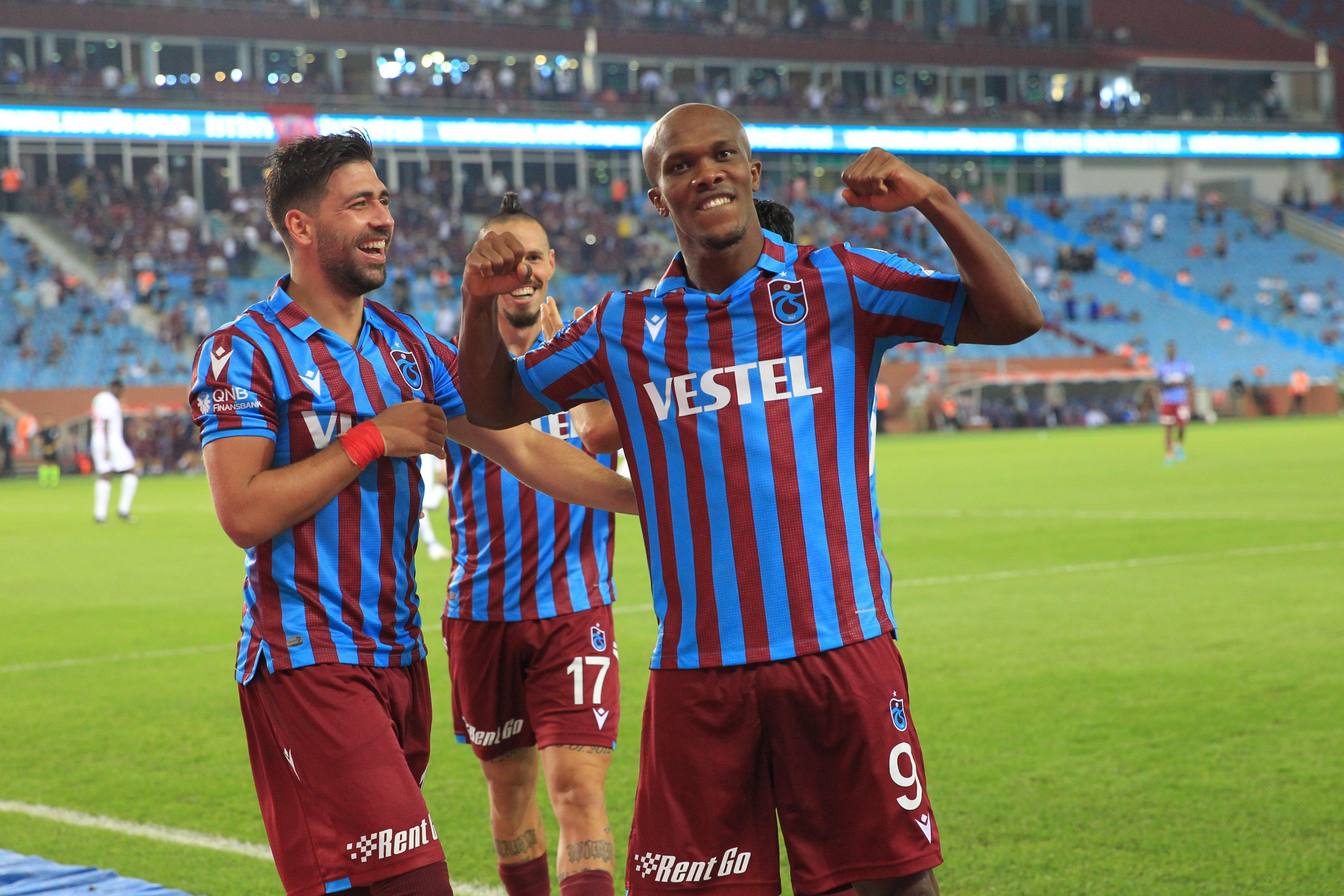 Son dakika Trabzonsporun yıldızı Anthony Nwakaemeden sözleşme açıklaması