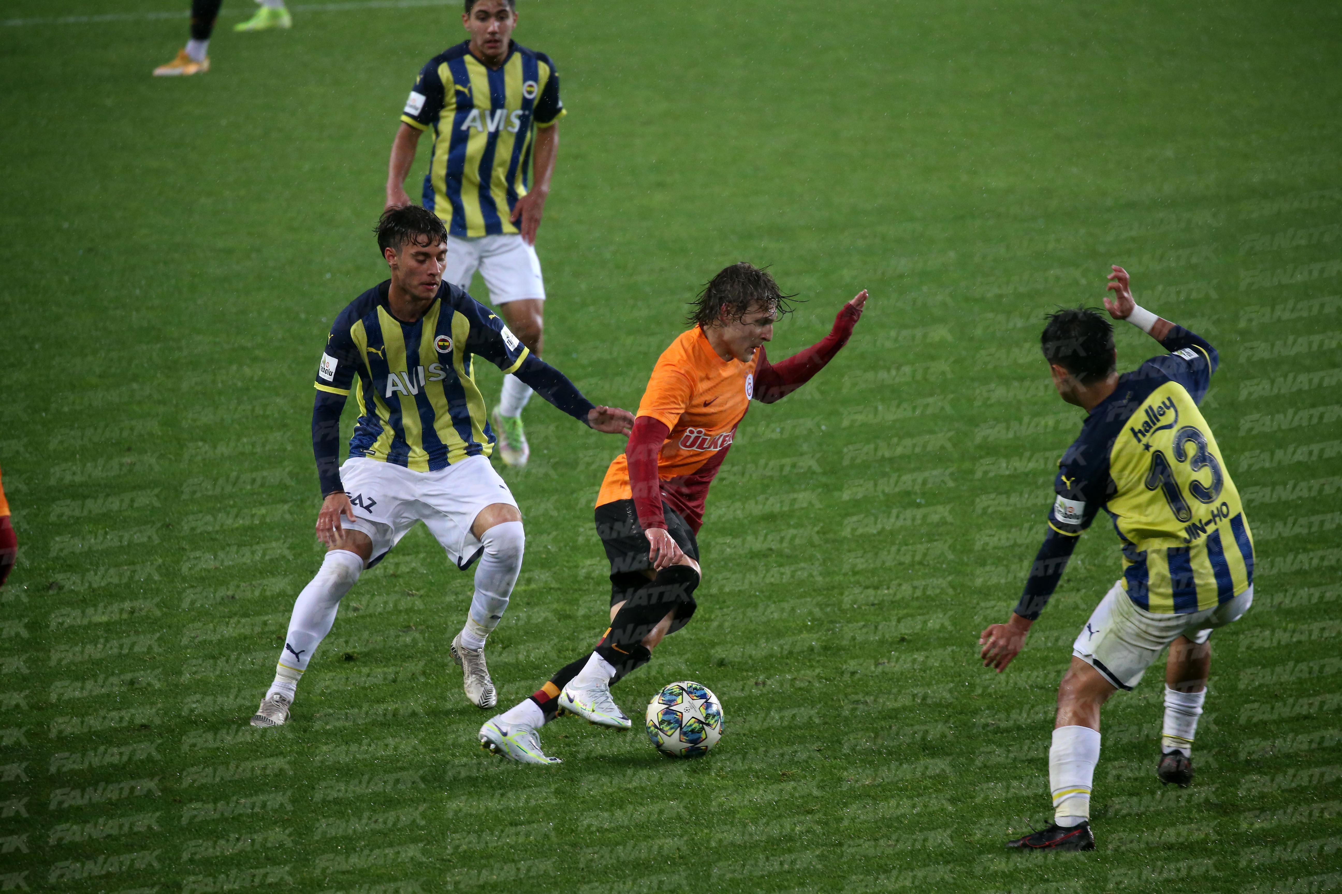 (ÖZET) Fenerbahçe U19 - Galatasaray U19 maç sonucu: 1-2