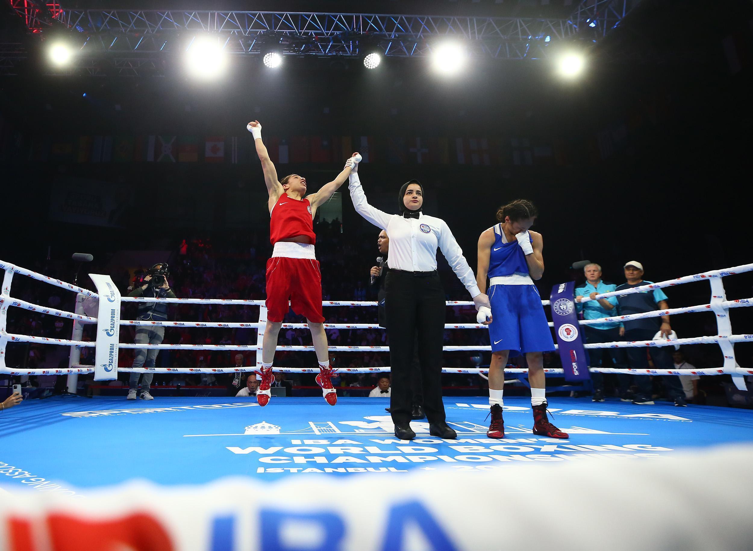 Son dakika Milli boksör Ayşe Çağırır, Dünya Şampiyonu