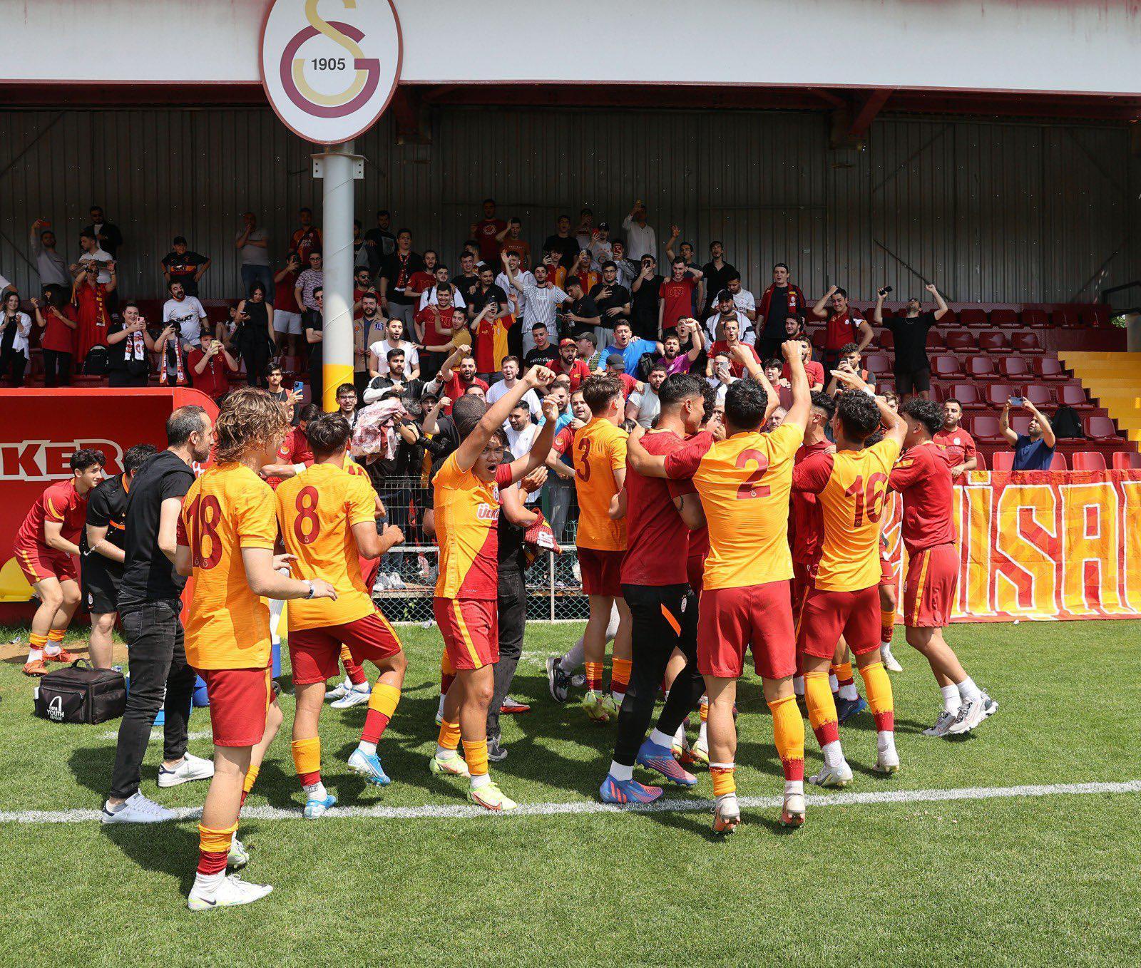 U19 derbisinde Galatasaray, Beşiktaşı 4-1 yendi