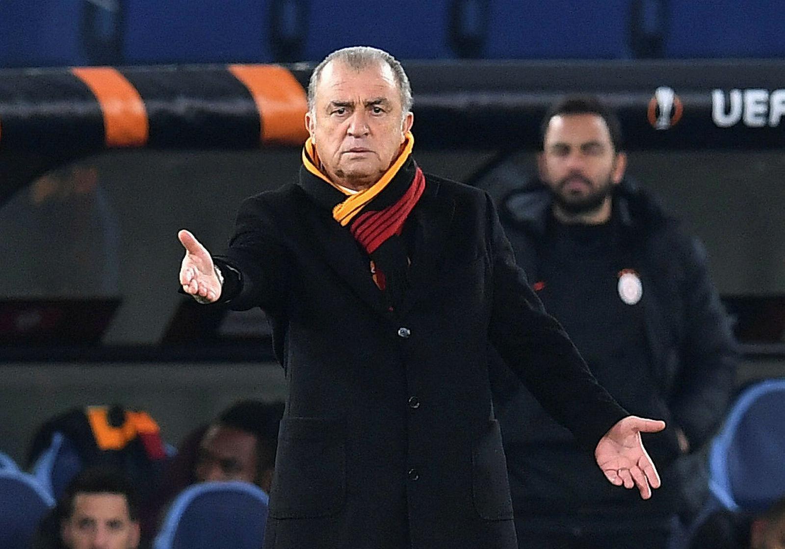 Hakan Çalhanoğlu: Galatasaraya transferim için Fatih Terim beni ikna edebilir