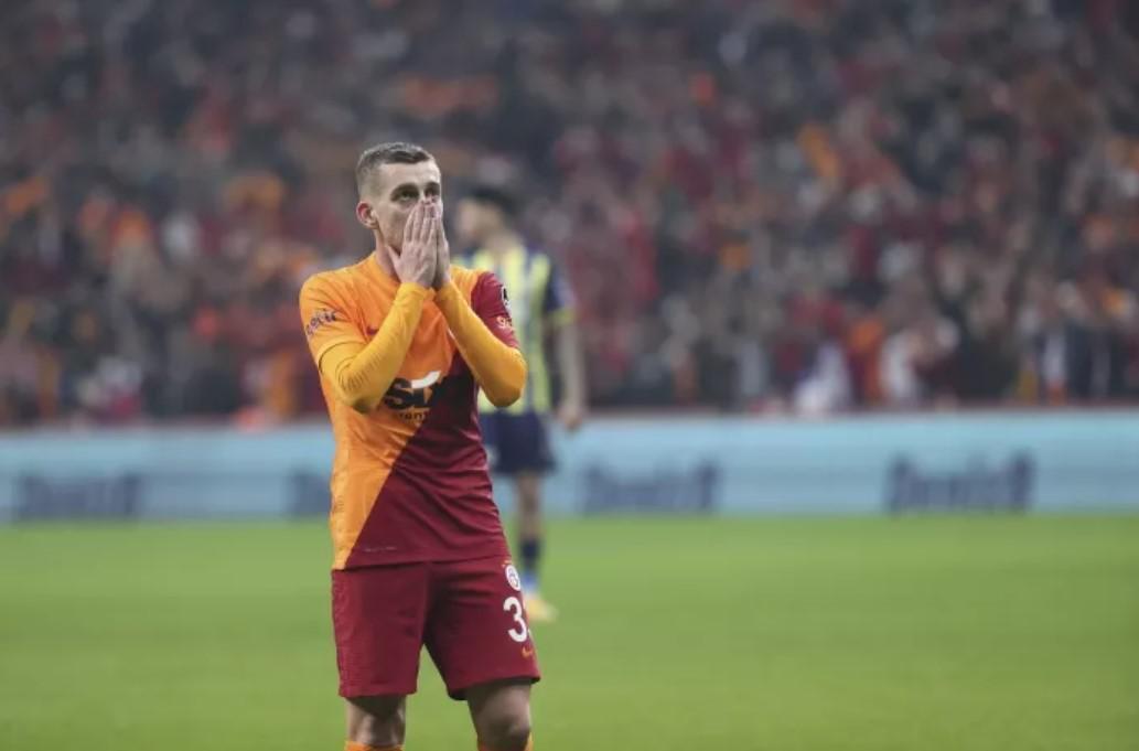 Galatasarayda transfer operasyonu: Okan Buruk, Oscar Valentin ismini verdi