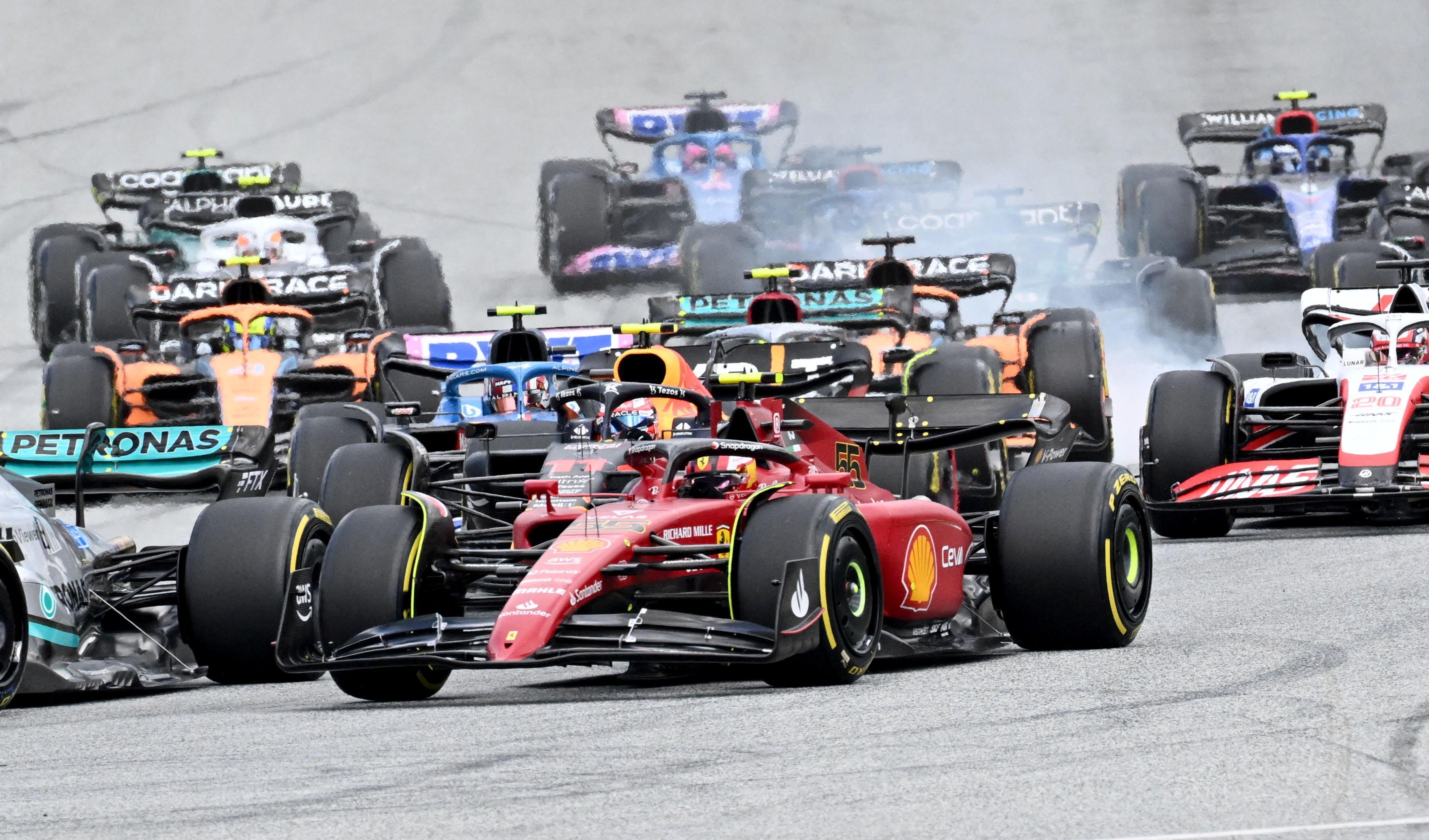 Formula 1de Avusturya GPyi Ferrariden Leclerc kazandı