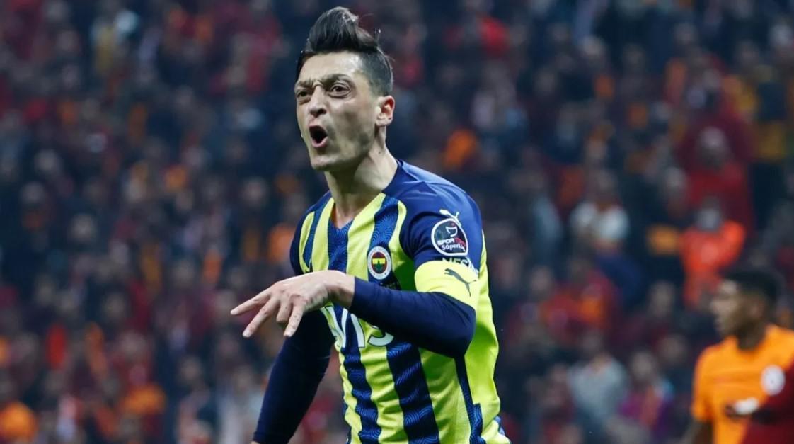 Mesut Özilin menajeri Erkut Söğüt, İstanbulda: Henüz fesih yok