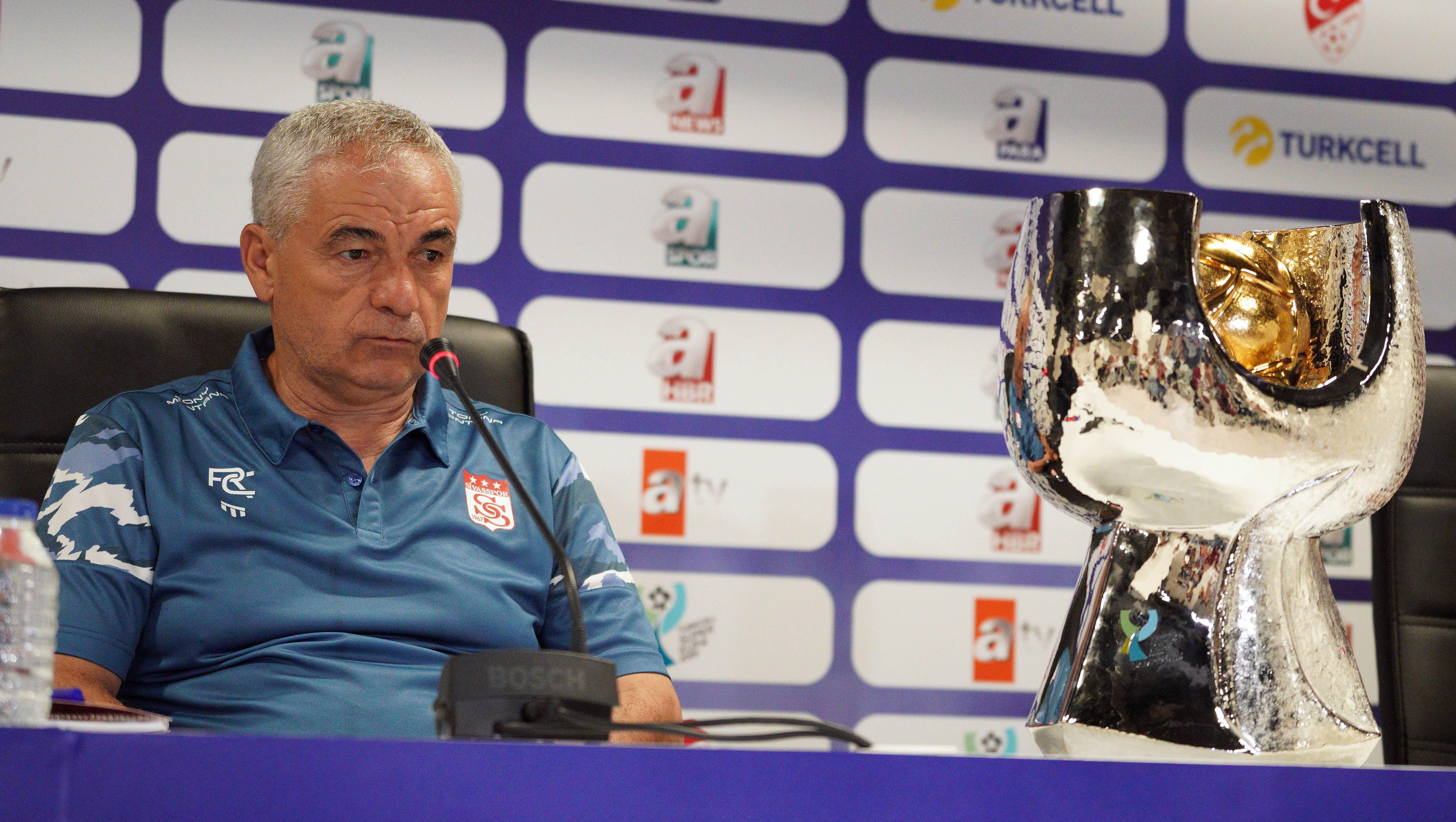 Sivasspor Teknik Direktörü Rıza Çalımbay: Hedefimiz Süper Kupayı kazanmak