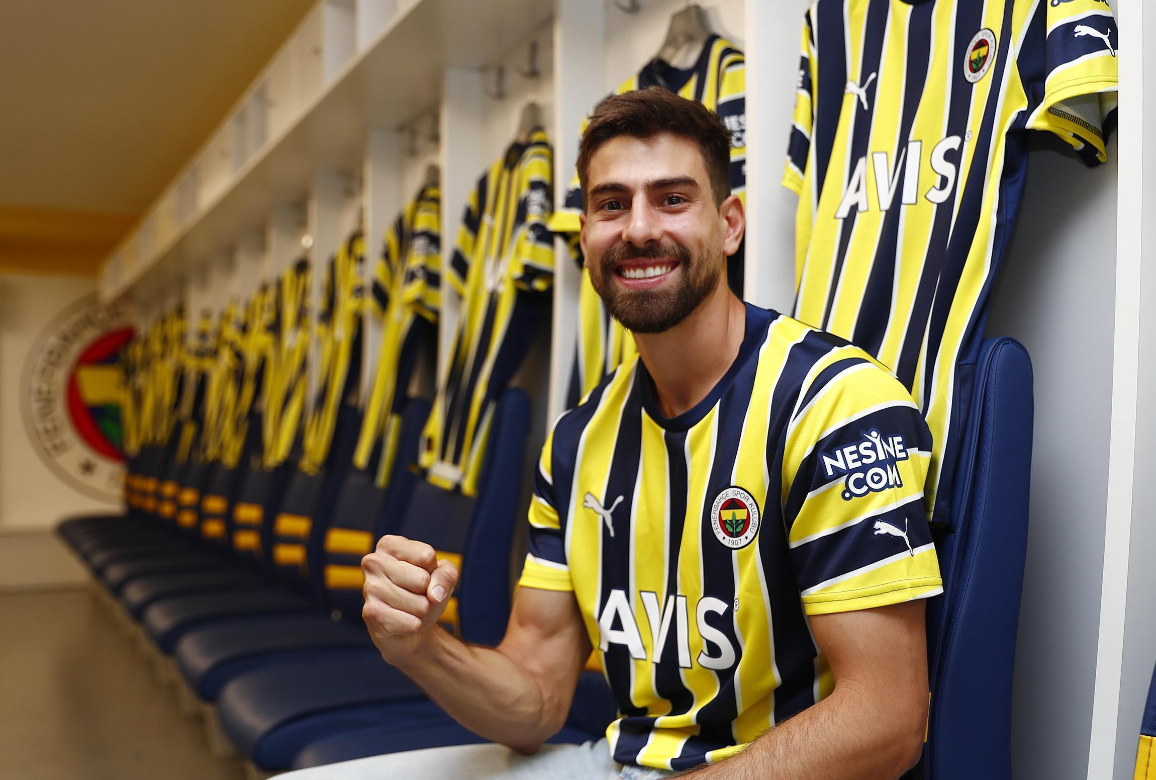 Fenerbahçe, Luan Peres transferini resmen açıkladı