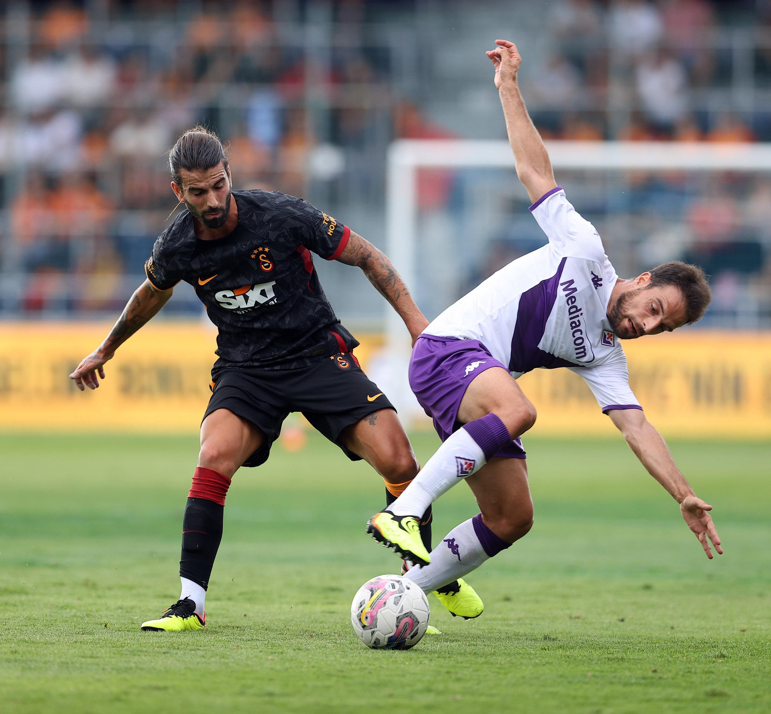 (ÖZET) Galatasaray-Fiorentina maç sonucu: 2-1