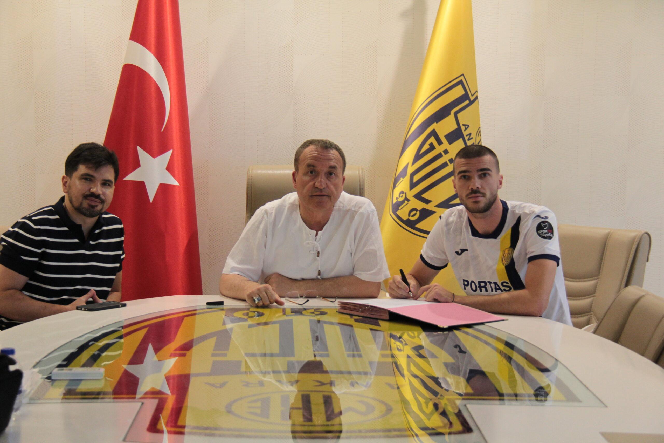 Ankaragücü, Nihad Mujakici transfer etti