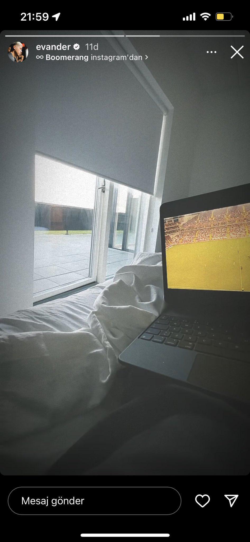 Evander, Antalyaspor-Galatasaray maçını izliyor