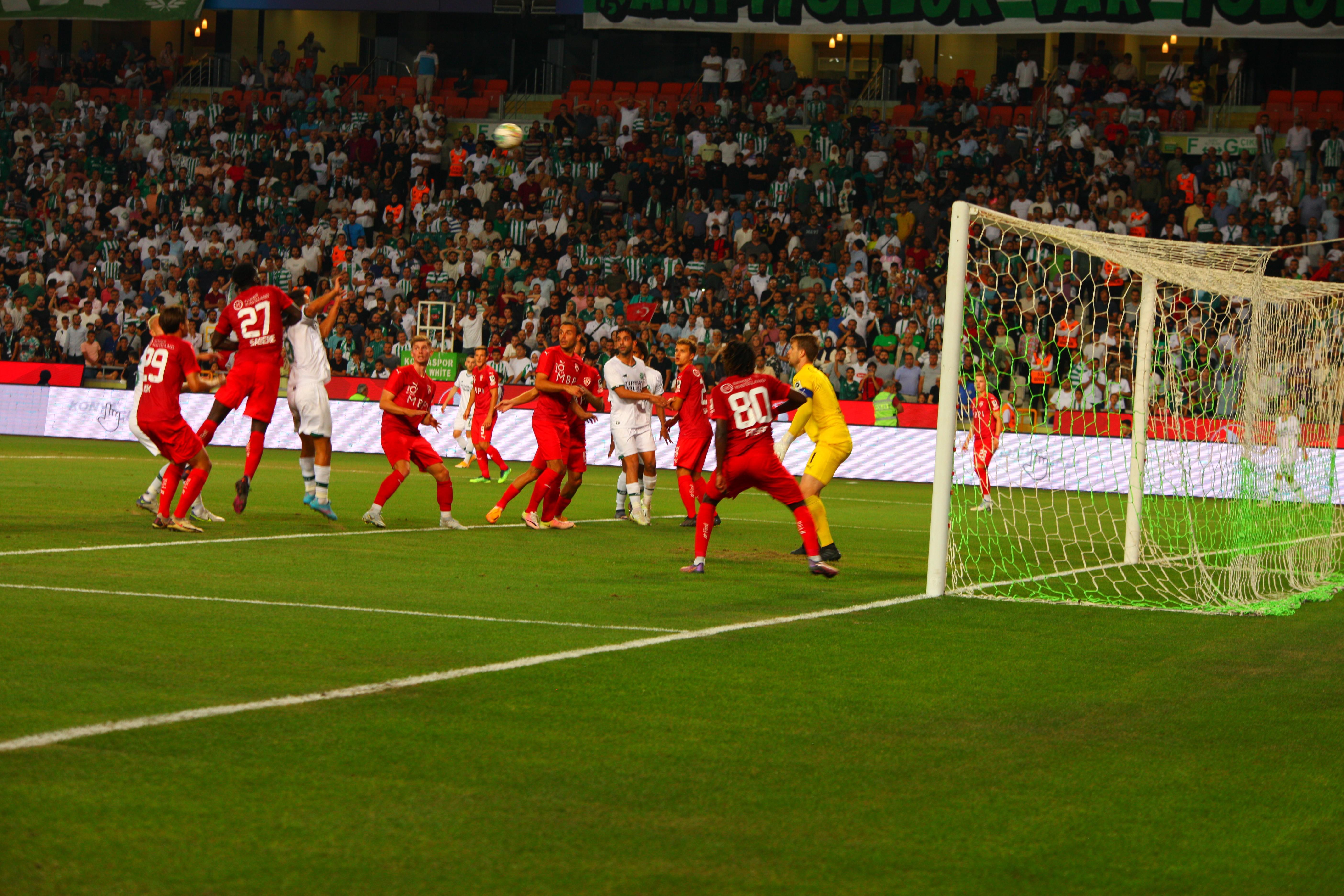 (ÖZET) Konyaspor - Vaduz maç sonucu: 2-4