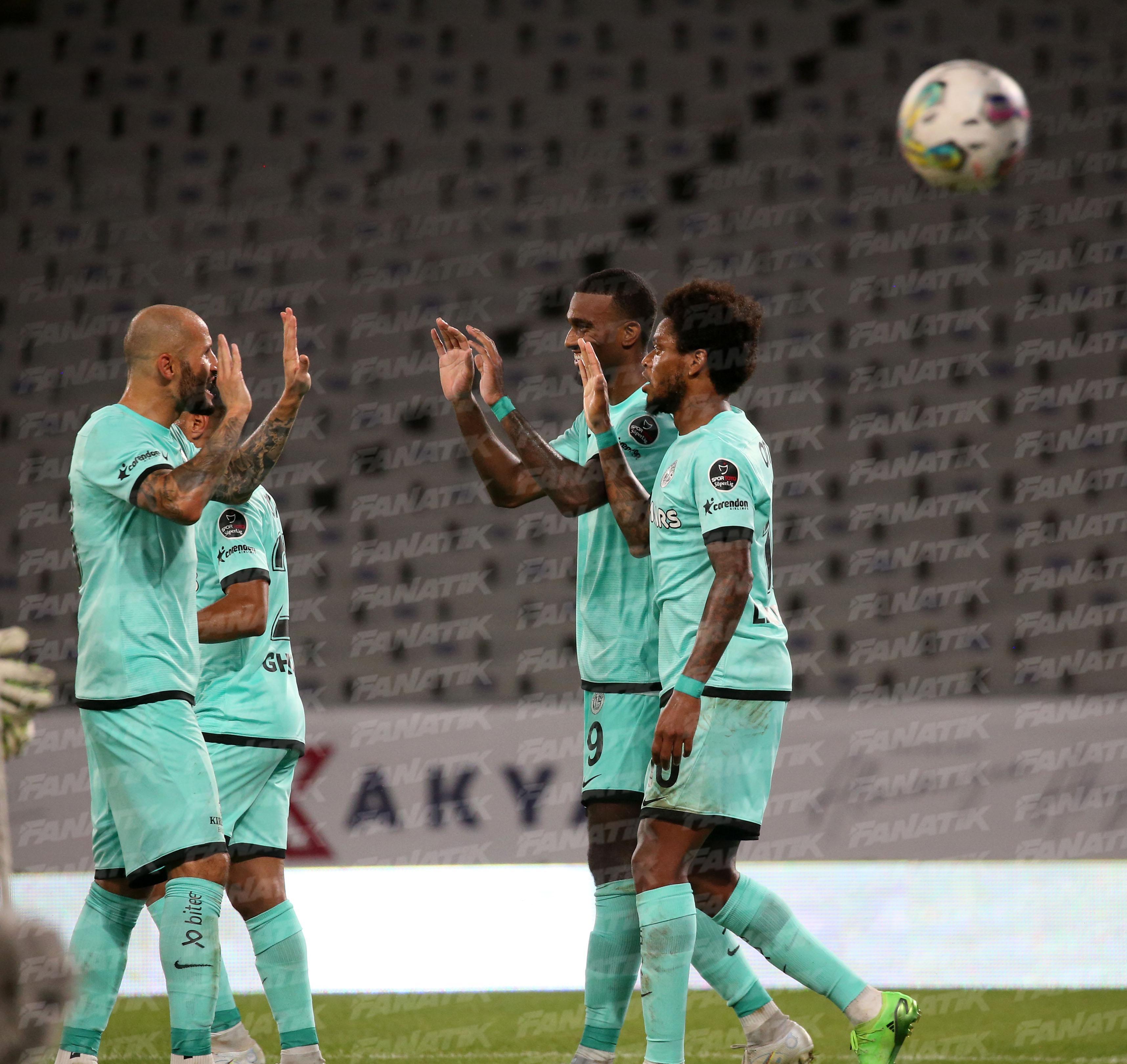 (ÖZET) Ümraniyespor - Antalyaspor maç sonucu: 0-1