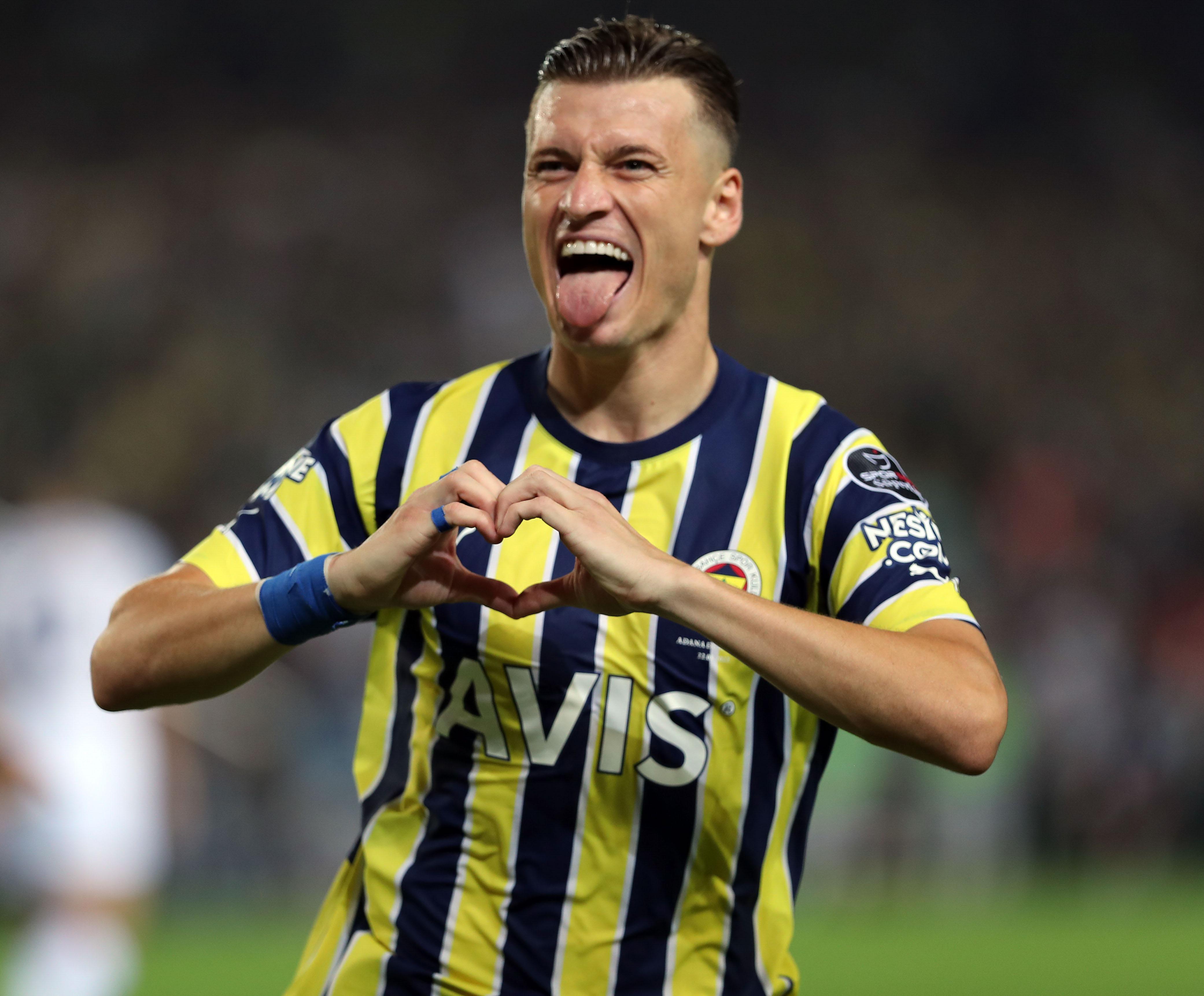 Ezgjan Alioski: Geçen sene Fenerbahçeye gelmek istemiştim