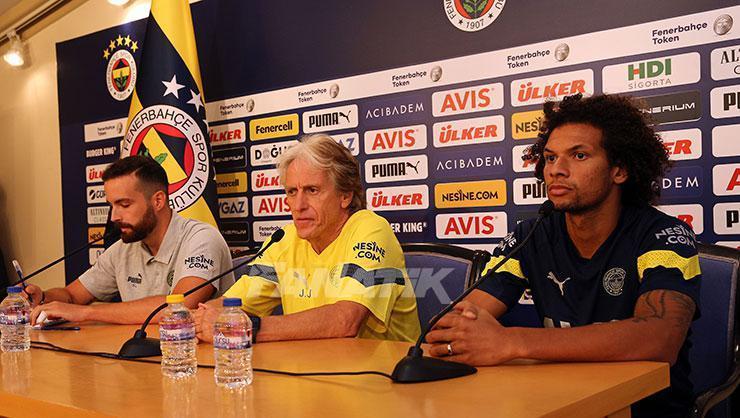 Fenerbahçede teknik direktör Jorge Jesustan transfer açıklaması