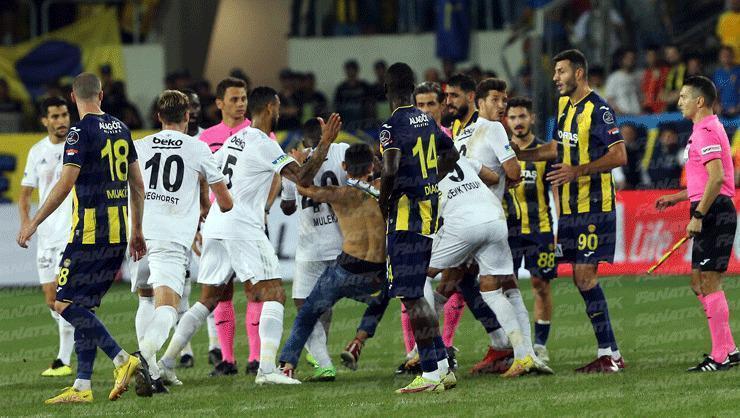 Ankaragücü - Beşiktaş maçındaki saldırı sonrası Ümit Özattan flaş paylaşım: Aynı kişi mi bakmak lazım
