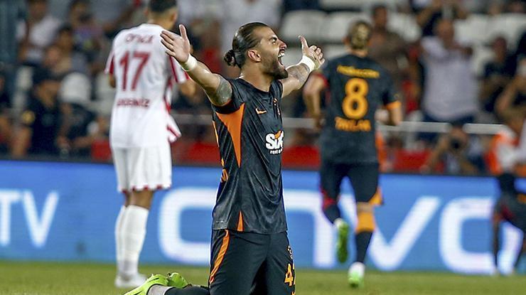Galatasaray Osame Sahraouinin peşinde Menajeri açıkladı