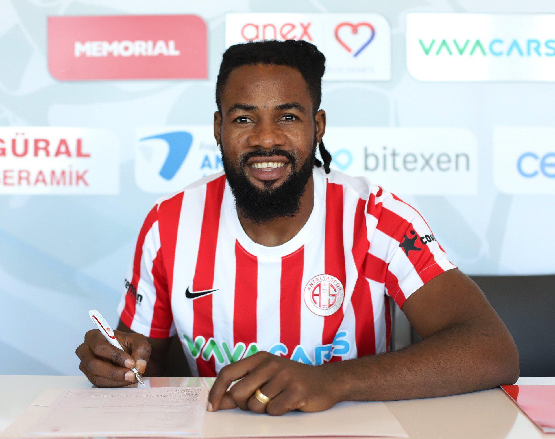 Antalyaspor, Galatasaraydan Christian Luyindamayı kiraladı
