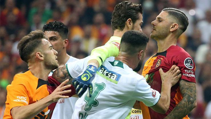 Galatasaray - Konyaspor maçında ortalık karıştı Sehice kırmızı kart