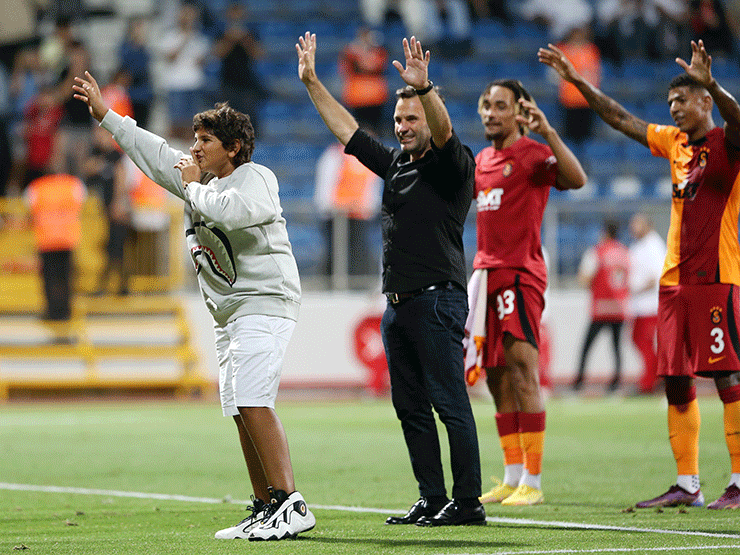 Galatasaraya Ali Yiğit Buruk uğuru Geldiği her maçı kazandılar