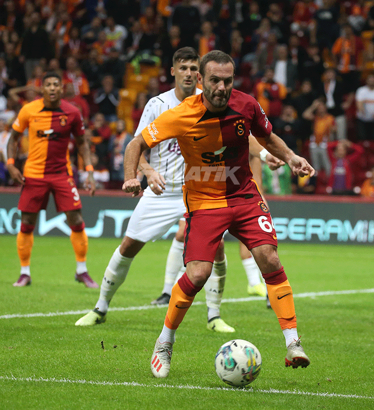 (ÖZET) Galatasaray-İstanbulspor maç sonucu: 2-1