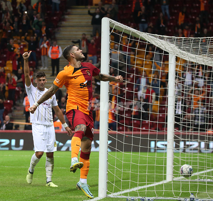 (ÖZET) Galatasaray-İstanbulspor Maç Sonucu: 2-1 - Fanatik Gazetesi ...