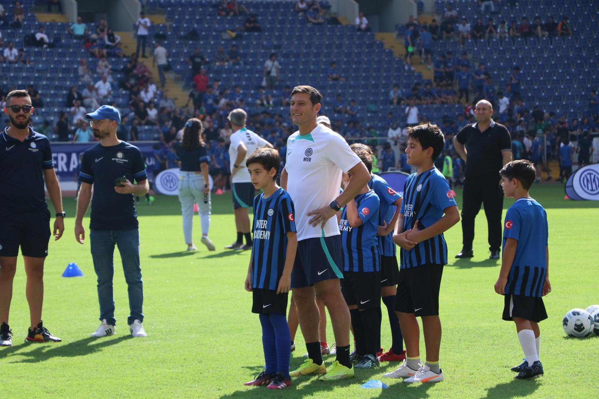 Javier Zanettiden Emre Belözoğlu, Okan Buruk ve Mauro Icardi yanıtı
