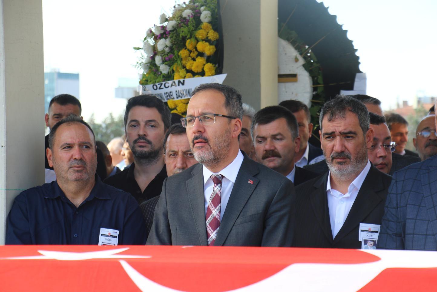 Olimpiyat şampiyonu eski güreşçi Mustafa Dağıstanlı son yolculuğuna uğurlandı