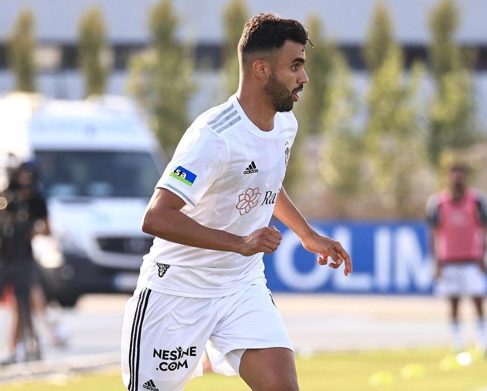 Beşiktaş, Rachid Ghezzalı mumla arıyor