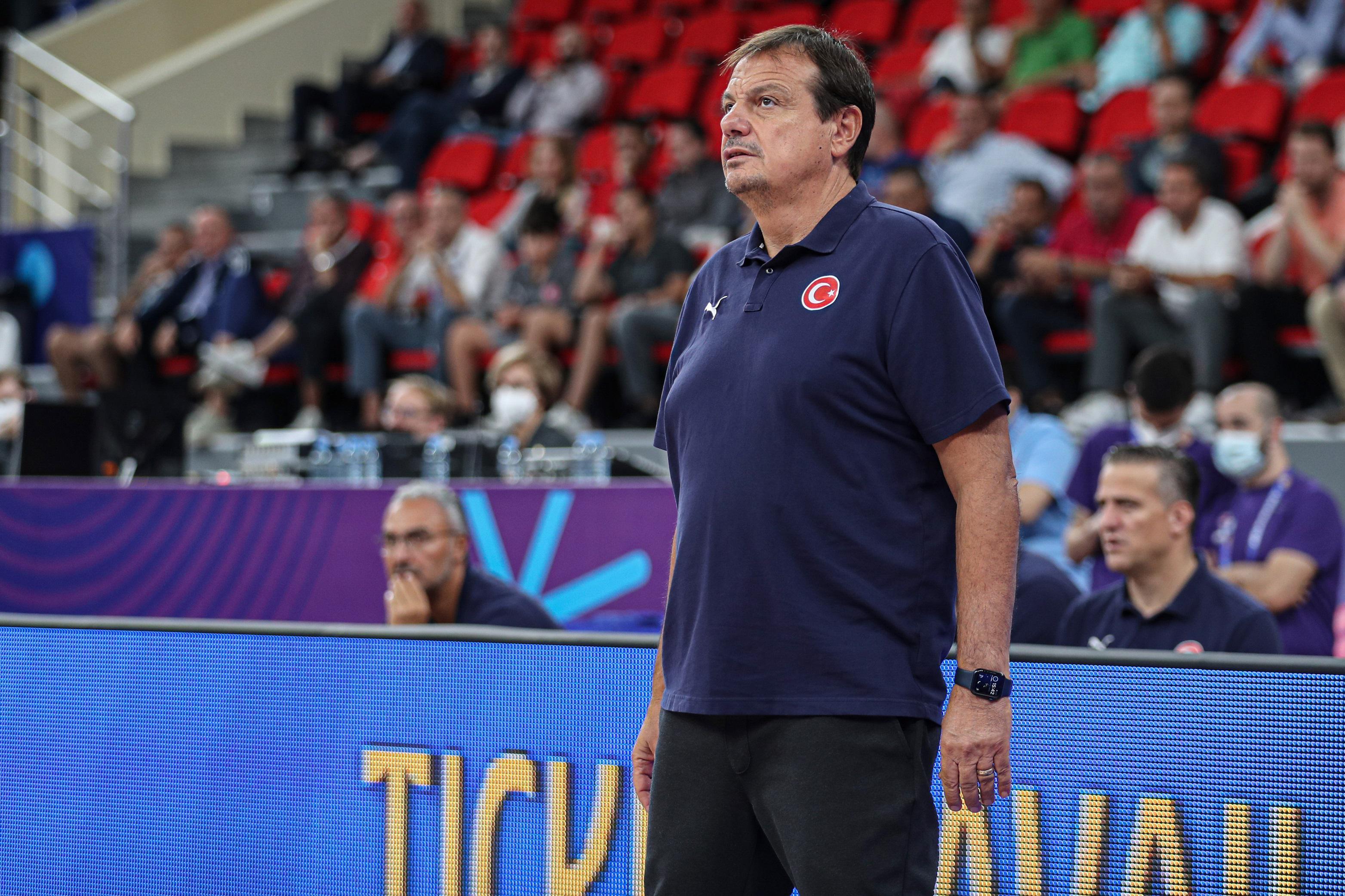 Ergin Ataman: 3 yıl üst üste şampiyonluk unvanını almak istiyoruz