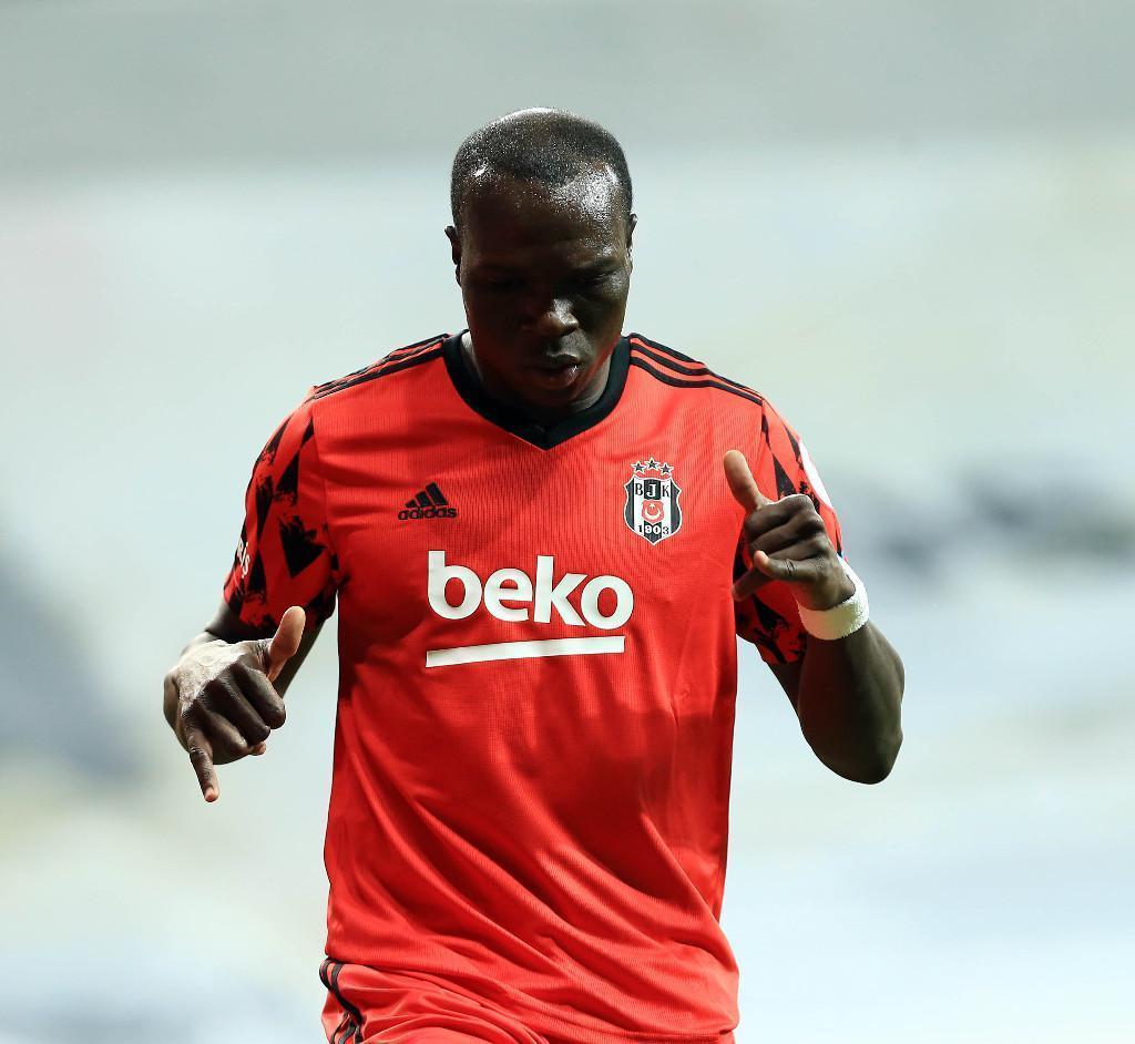 Vincent Aboubakar Beşiktaşı mumla arıyor