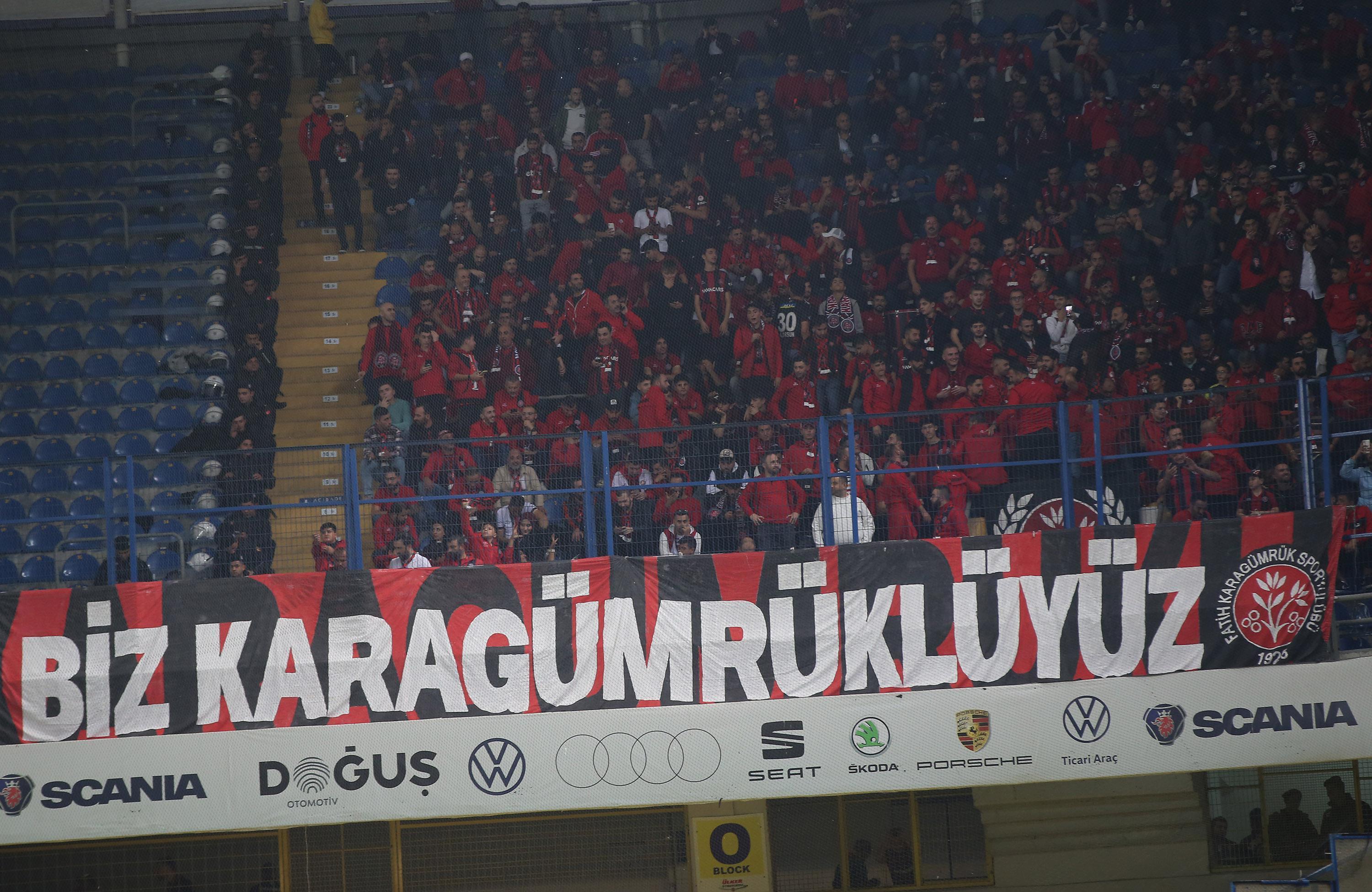 Fenerbahçe taraftarından Kadıköy şöleni