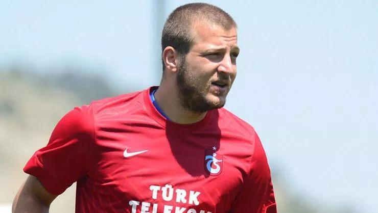 Batuhan Karadenizin sözleşmesi feshedildi
