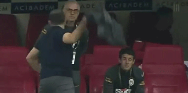 Necati Ateşten tepki: Kenarda hocana ceket attırıyorsun