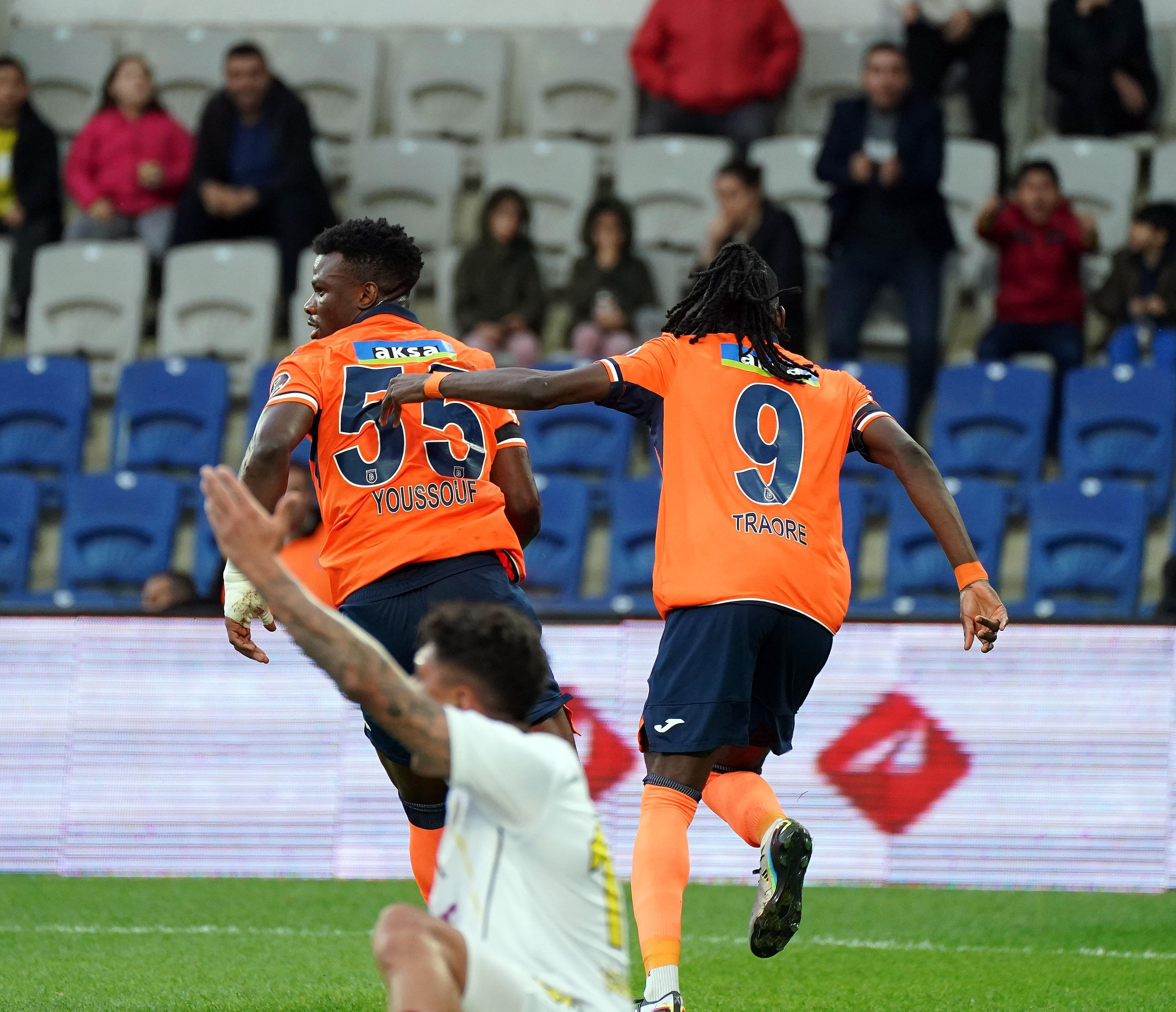 (ÖZET) Başakşehir - İstanbulspor maç sonucu: 2-0