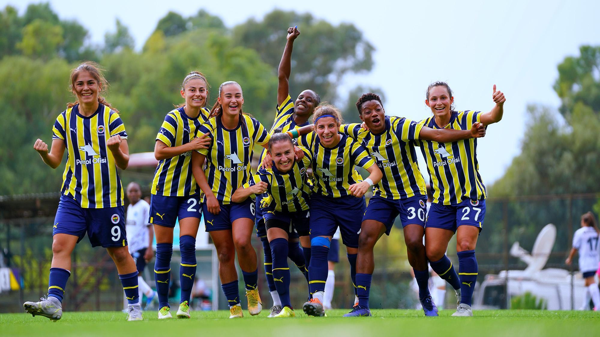 Kadın Futbol Süper Liginde derbi heyecanı