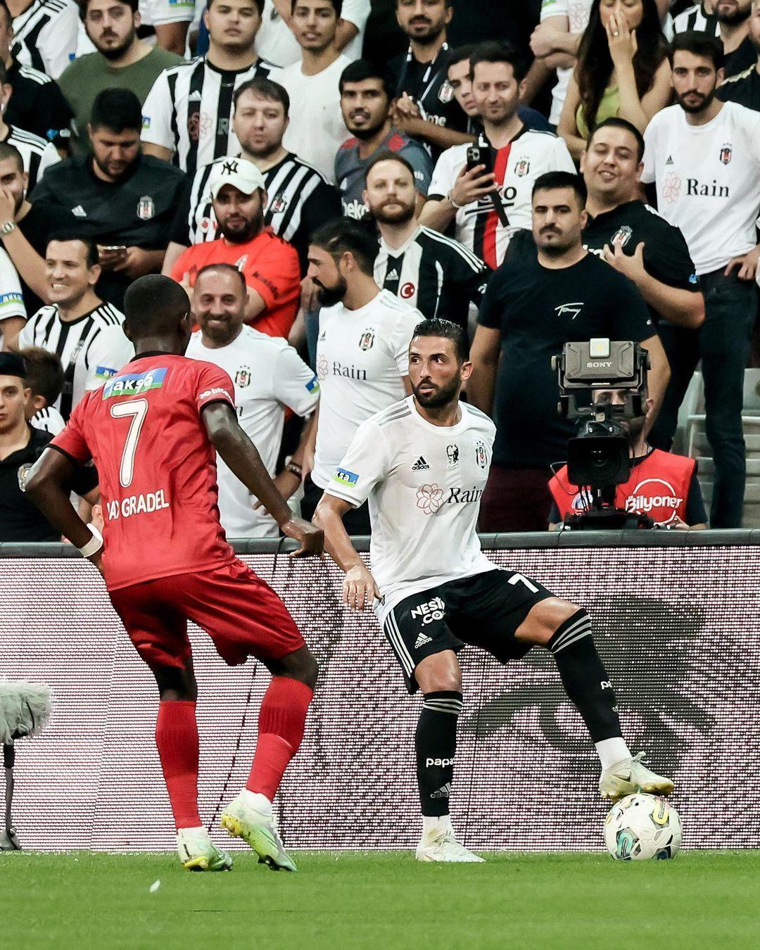 Beşiktaşta yeni ikili Jackson Muleka ile Cenk Tosun