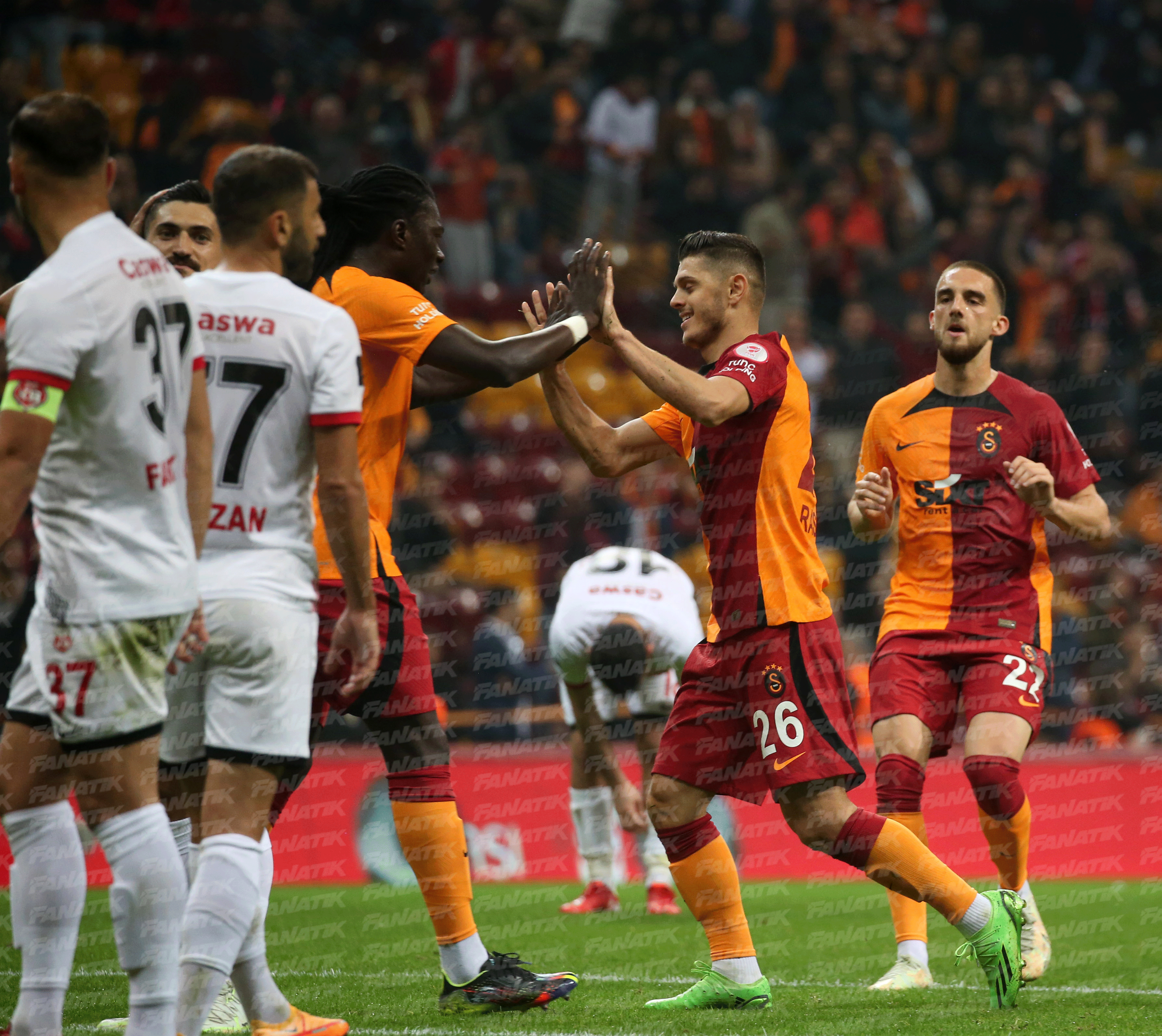 (ÖZET) Galatasaray-Kastamonuspor maç sonucu: 7-0