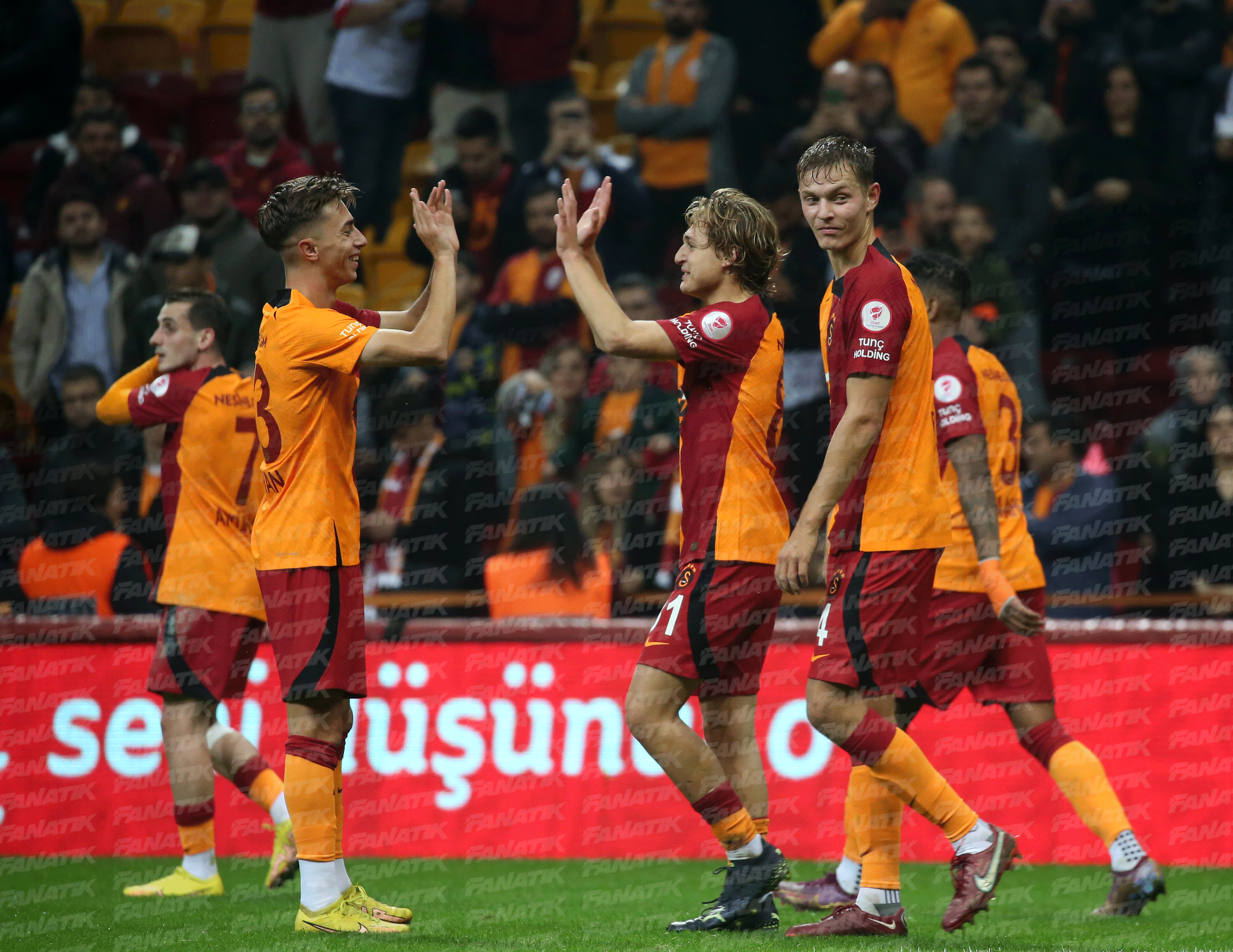 (ÖZET) Galatasaray-Kastamonuspor maç sonucu: 7-0