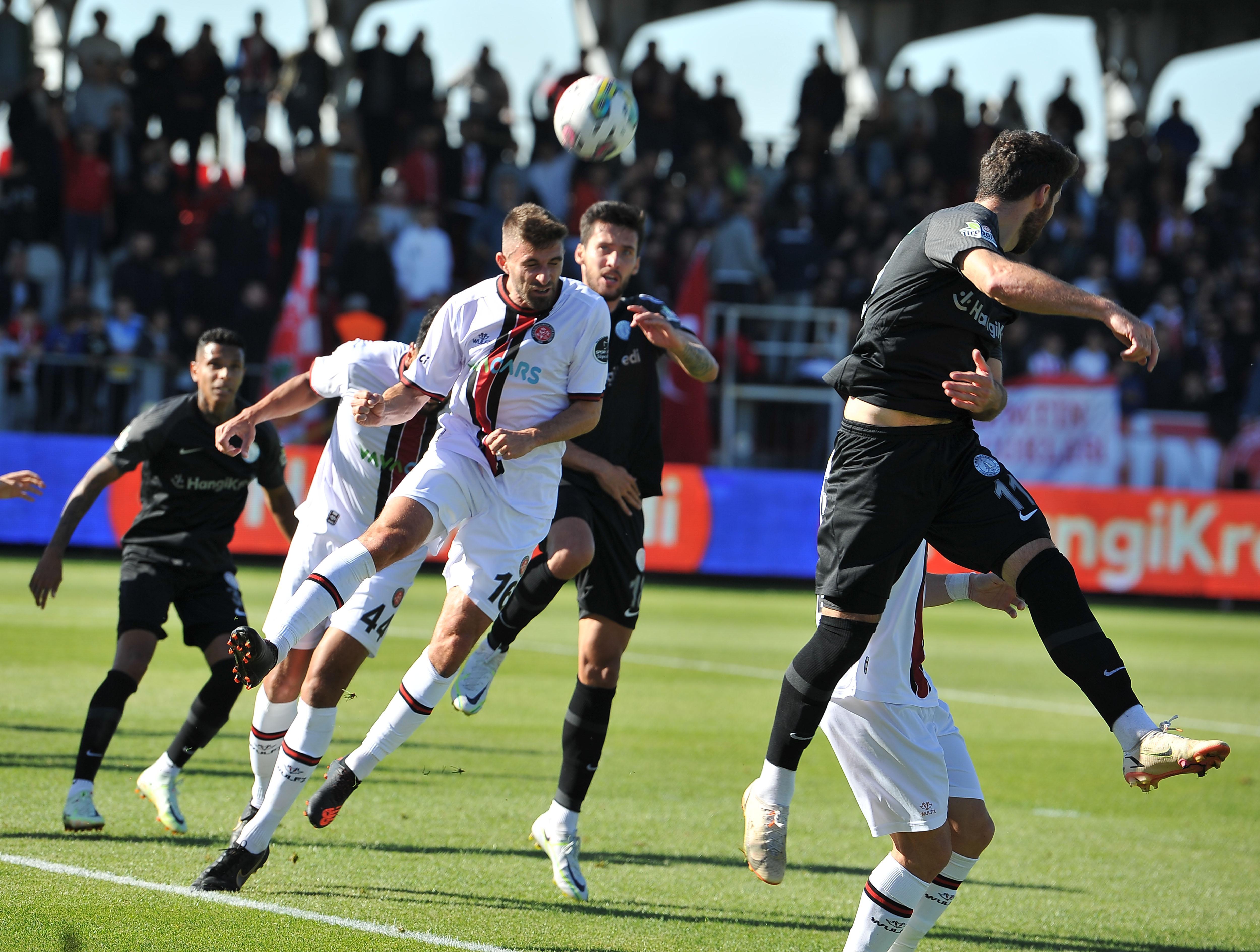 (ÖZET) Ümraniyespor - Fatih Karagümrük maç sonucu: 1-3