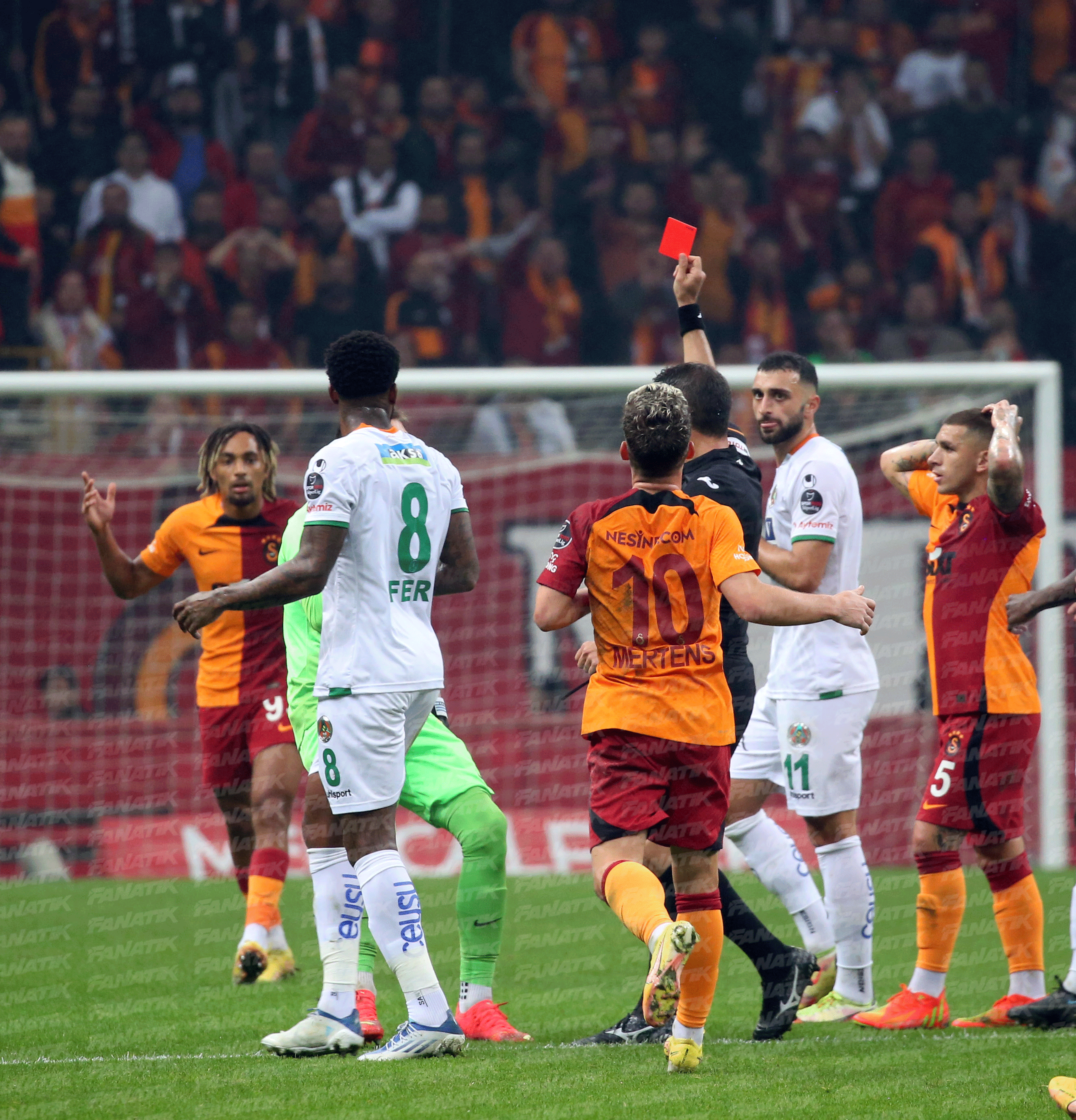 (ÖZET) Galatasaray-Alanyaspor maç sonucu: 2-2