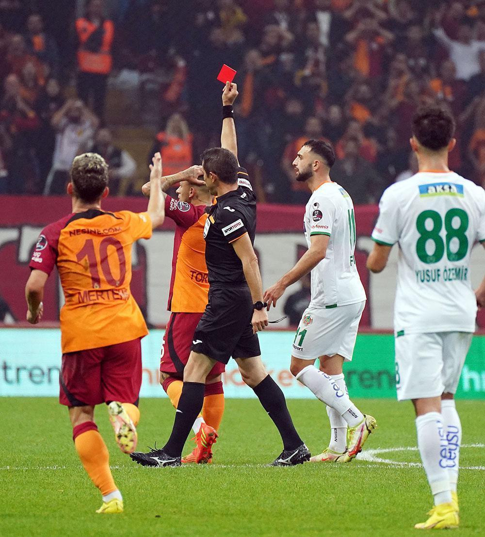Galatasarayda derbi öncesi sakatlık şoku