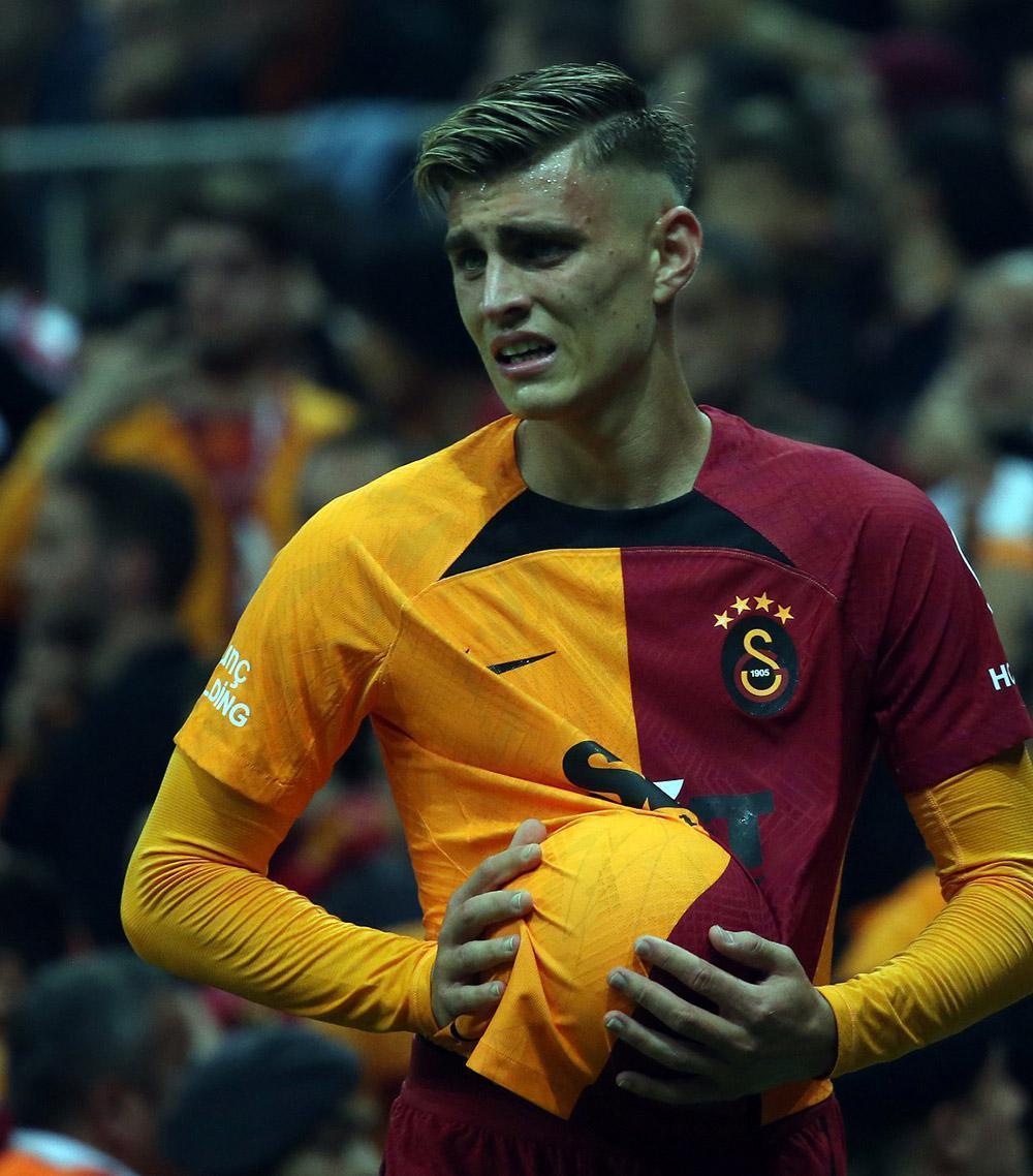 Galatasarayda derbi öncesi sakatlık şoku