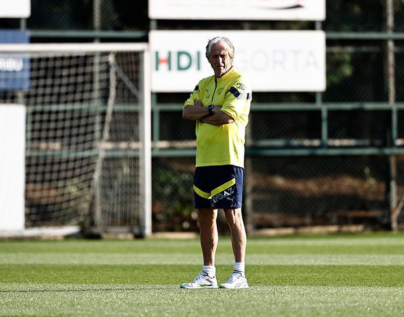 Jorge Jesus bunu da yapıyor Yıldız avcısı