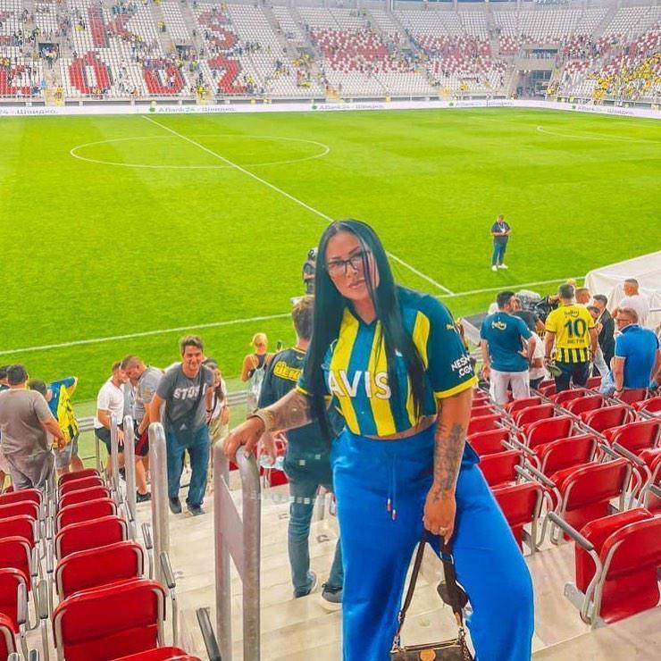 Adriana Muller, Fenerbahçeli Lincoln Henriqueyi anlattı, Jesus hakkında konuştu