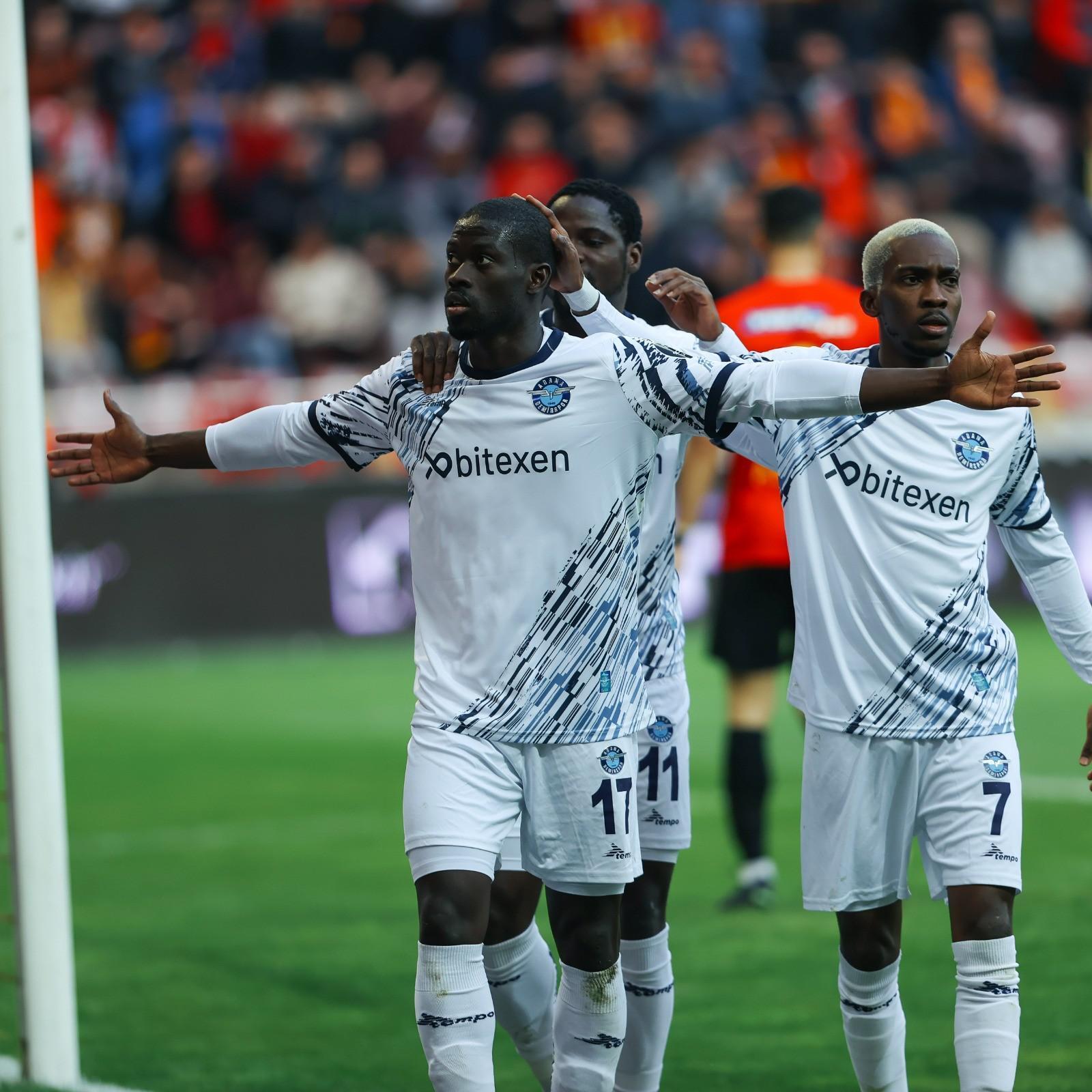 (ÖZET) Kayserispor - Adana Demirspor maç sonucu: 2-2