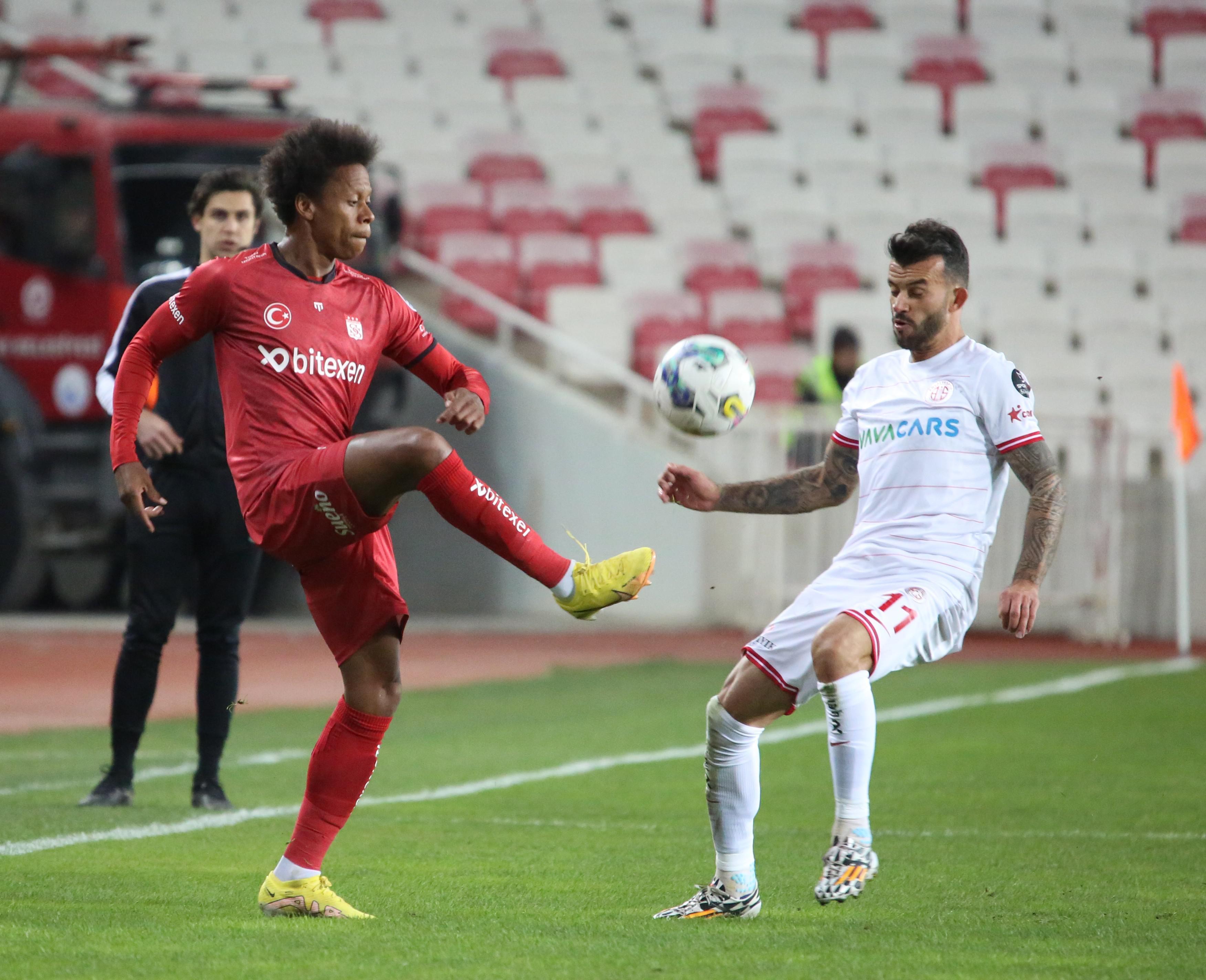 (ÖZET) Sivasspor-Antalyaspor maç sonucu: 0-2