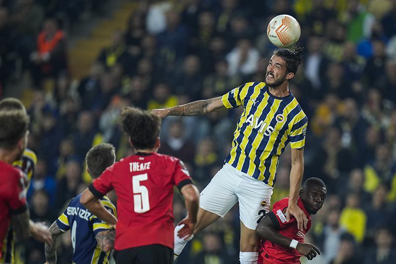 Fenerbahçe aradığı stoperi Premier Ligden buldu