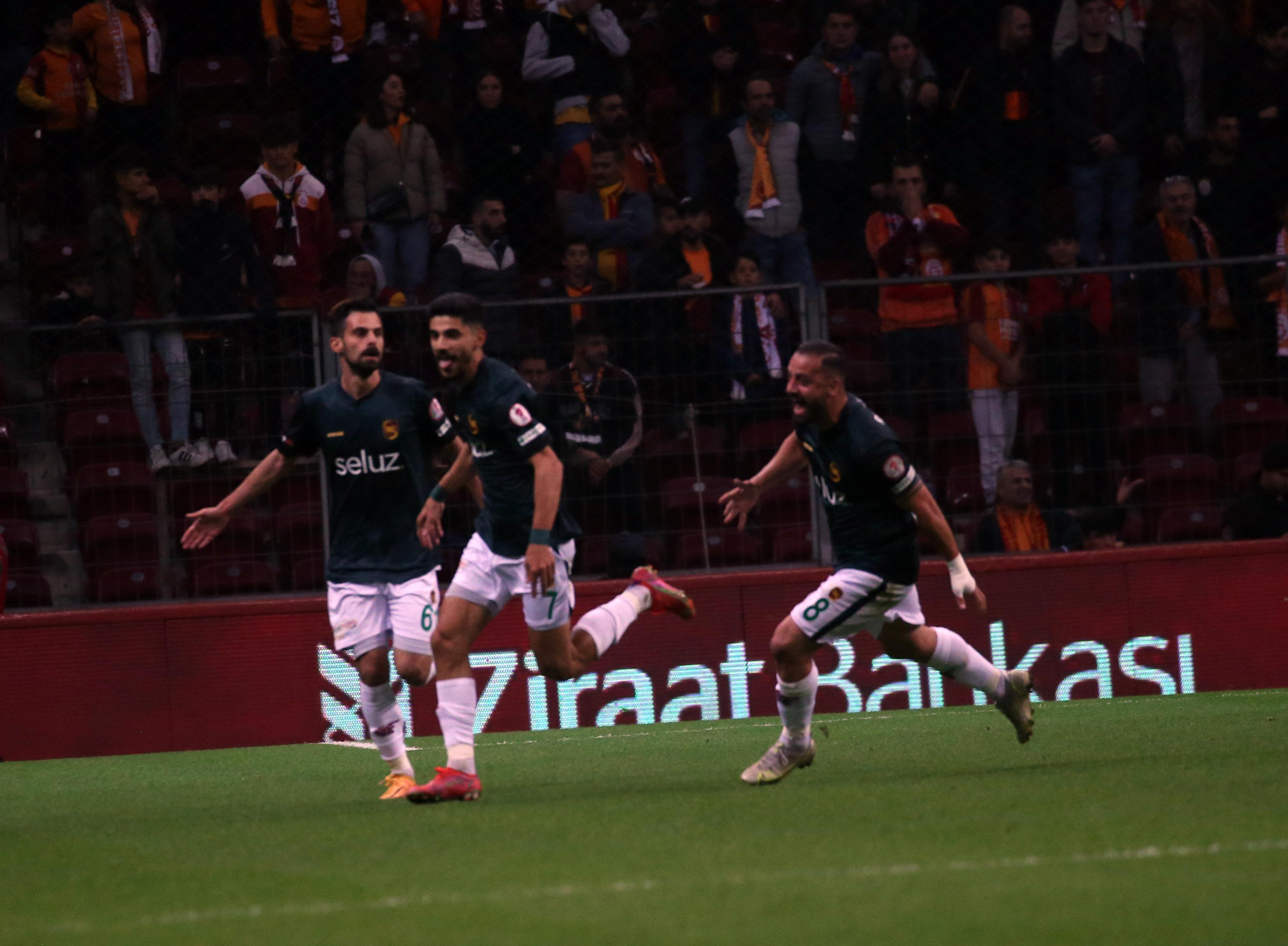 (ÖZET) Galatasaray-Ofspor maç sonucu: 2-1